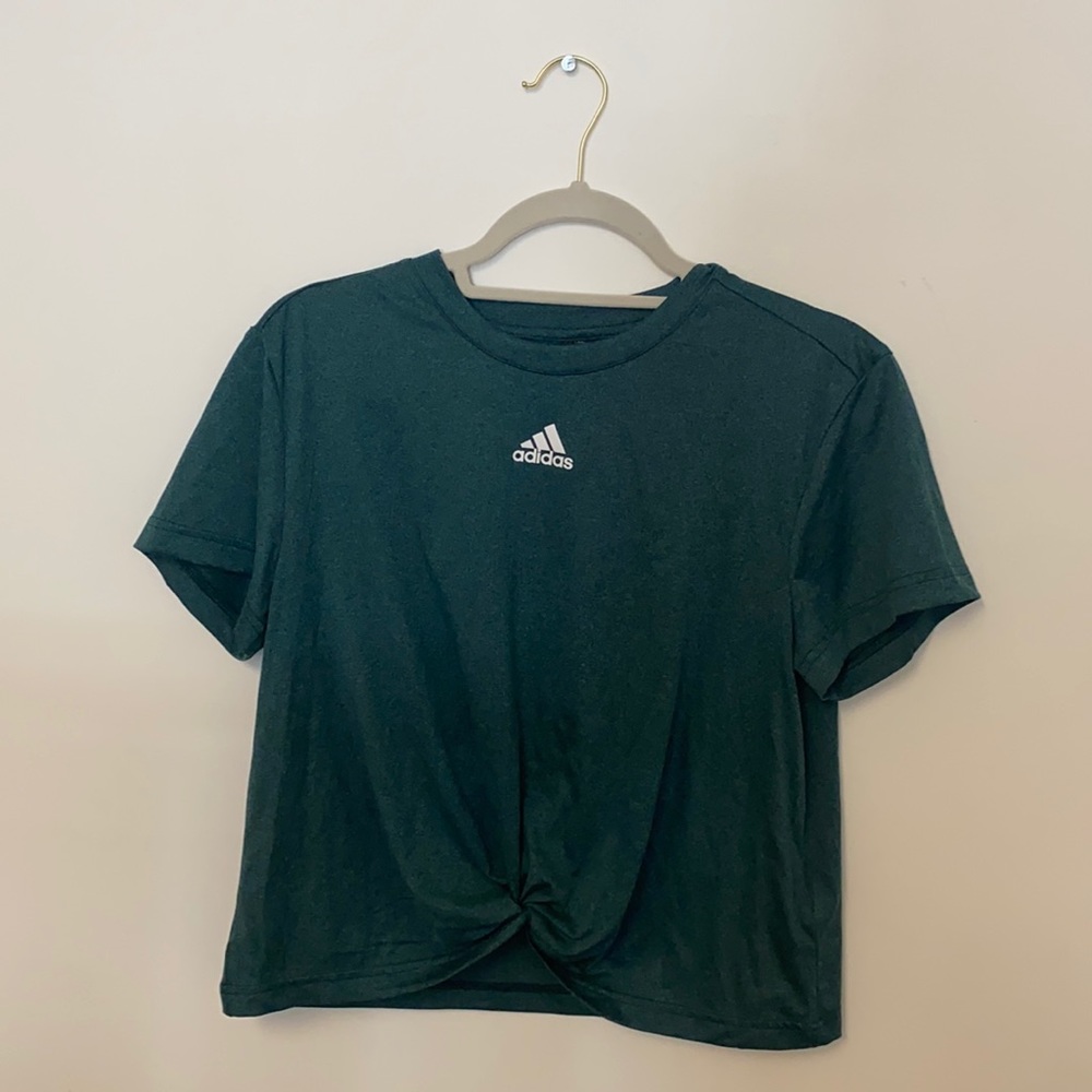 adidas athletic t-shirt!!